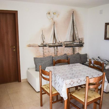 Apartmani Nede Трогир Экстерьер фото
