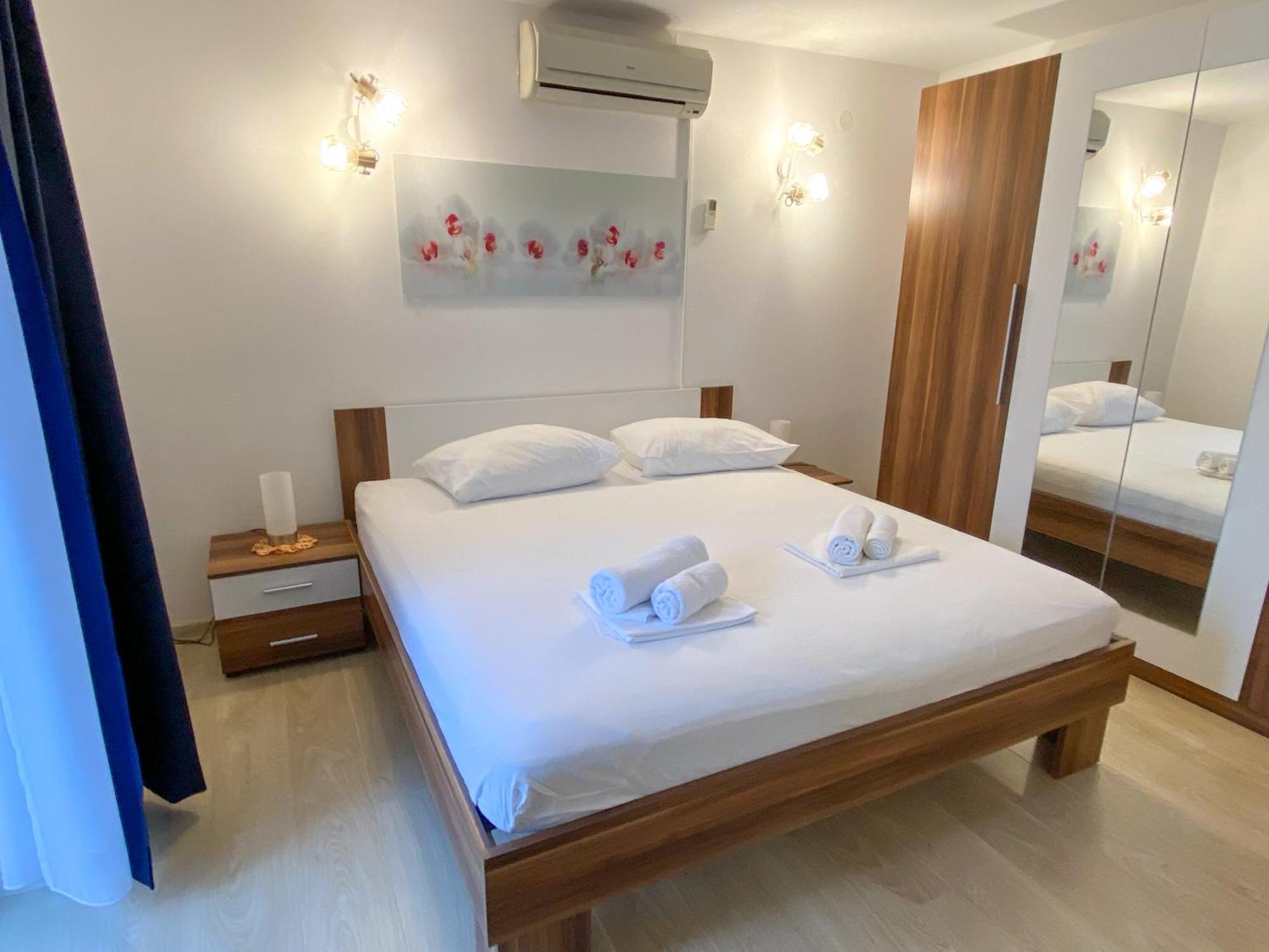 Apartmani Nede Трогир Экстерьер фото